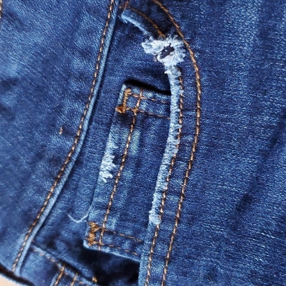 SO low rise favorite midi distressed denim shorts Sz 3preloved EUC - Picture 2 of 14